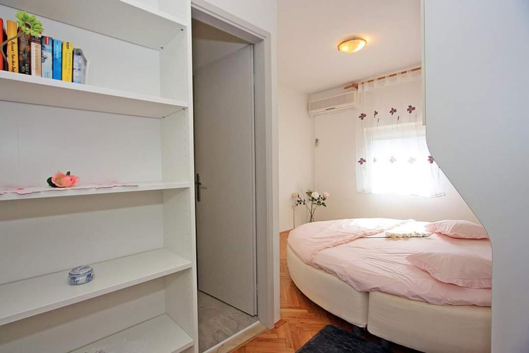 Apartment Samanta Supetar Eksteriør billede